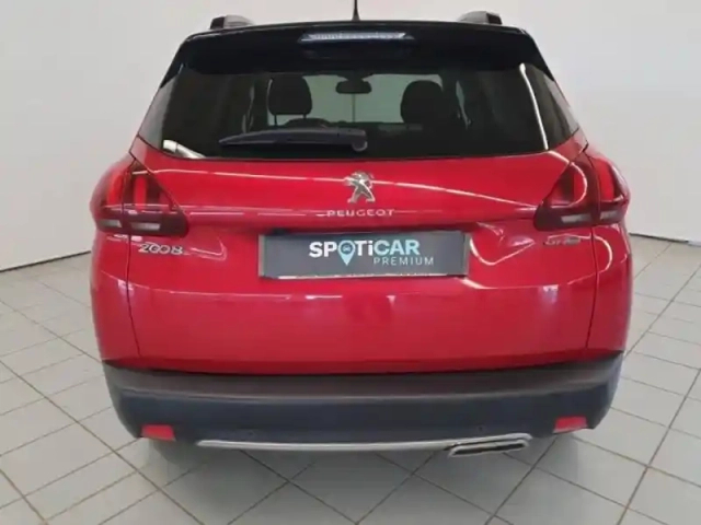 Peugeot 2008 1.2 puretech 110ch e6.c gt line s&amp;s eat6 — photo 11