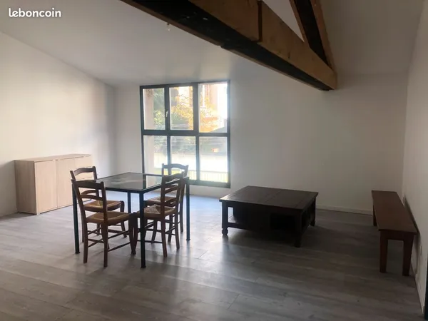 Spacieux T3 meublé avec garage