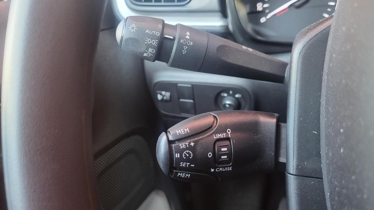 Citroën C3 puretech 110 s&s bvm6 shine — photo 16