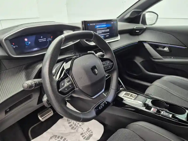 Peugeot 208 hybrid 110 e-dcs6 — photo 12