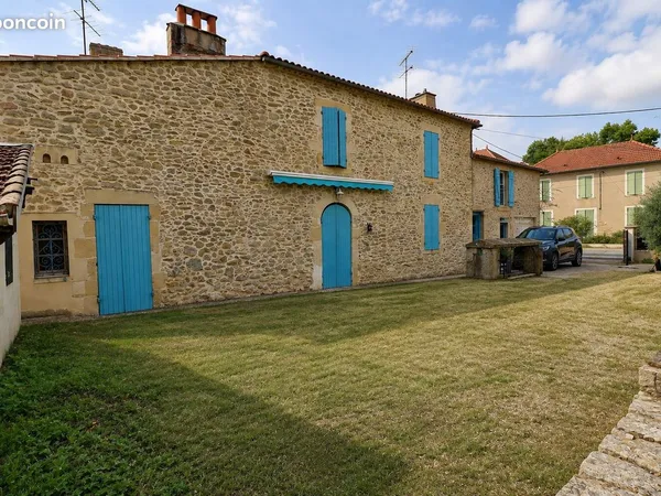 Belle maison de bourg en pierre