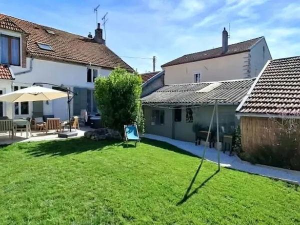 Maison familiale de 7 pièces spacieuses, entièrement rénovée