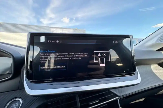 Peugeot 208 electrique 50 kwh 136ch — photo 19