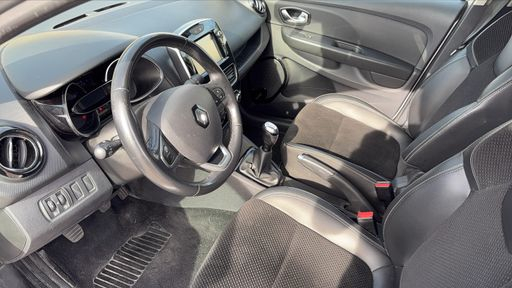 Renault Clio Estate 0.9 TCe 90 - Intens – 2018 – 94516 km – Essence – Boîte Manuelle — photo 14