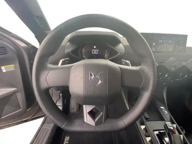 Ds Ds 3 crossback puretech 130ch chic automatique 109g — photo 12