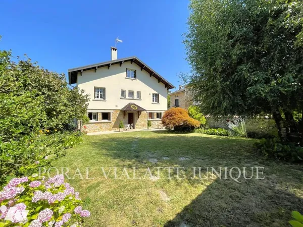 Maison 7 pièces 132 m²