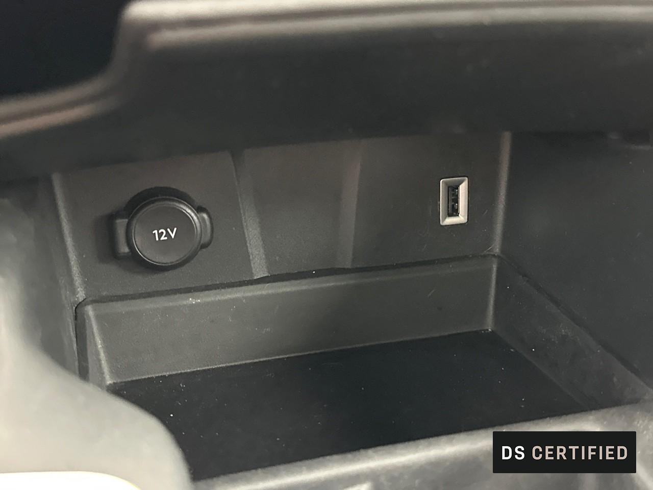 Ds Ds 7 crossback crossback puretech 180 eat8 rivoli — photo 29