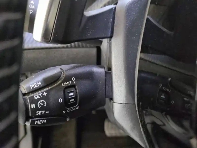 Peugeot 2008 bluehdi 130 s&amp;s eat8 — photo 57