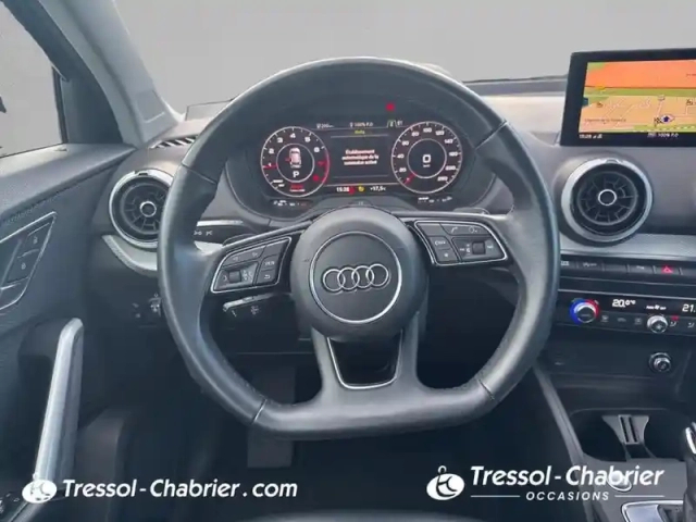 Audi Q2 35 tfsi cod 150 s tronic 7 design luxe — photo 12