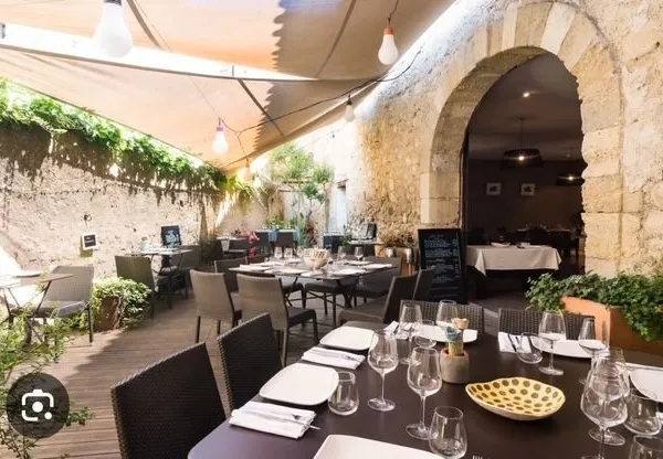 Local commercial 305 m²
