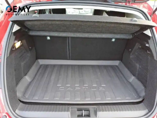 Renault Captur e-tech 145 - 21 — photo 6