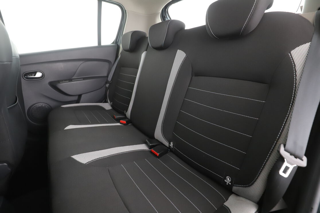 Dacia Sandero Stepway 0.9 TCe — photo 13