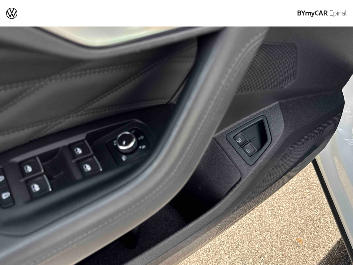 Volkswagen Touareg 3.0 TSI eHybrid 462 ch Tiptronic 8 4Motion — photo 25