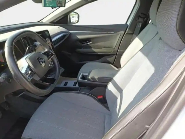 Renault Megane e-tech electric ev60 220ch techno super charge -c — photo 14