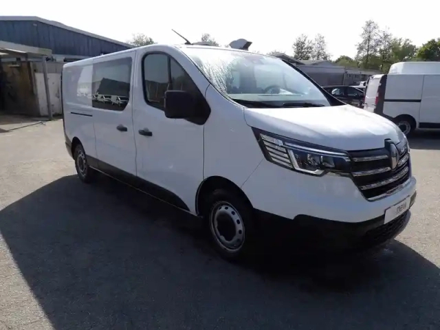 Renault Trafic ca l2h1 3000 kg blue dci 130 — photo 10