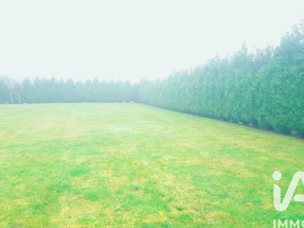 Terrain en individuel 877 m²