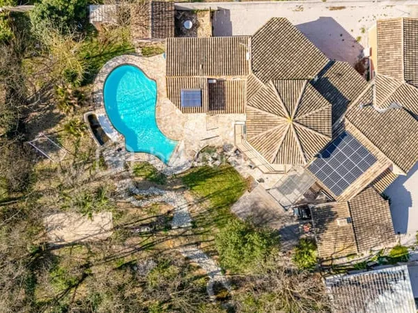 337 m² - 5 DÉPENDANCES - UN LIEU, PLUSIEURS PROJETS