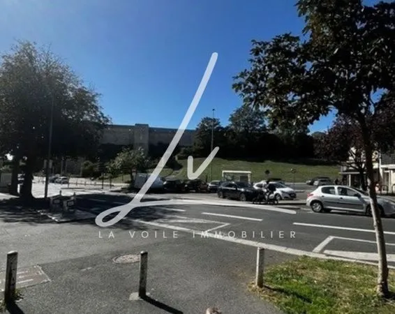 Parking/box CAEN
