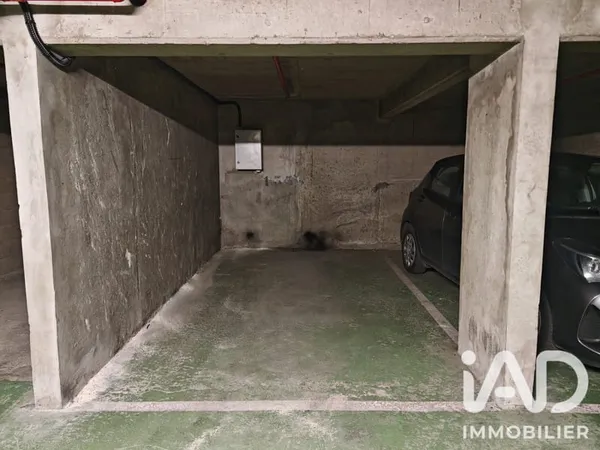 Parking 12 m²