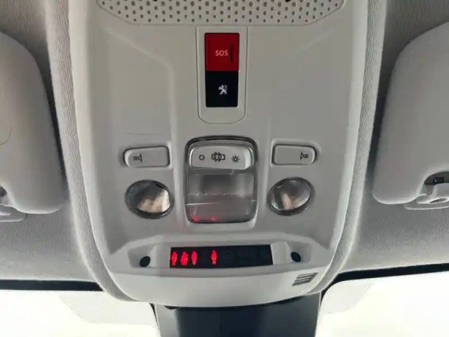 Peugeot 208 puretech 75 s&amp;s bvm5 — photo 21
