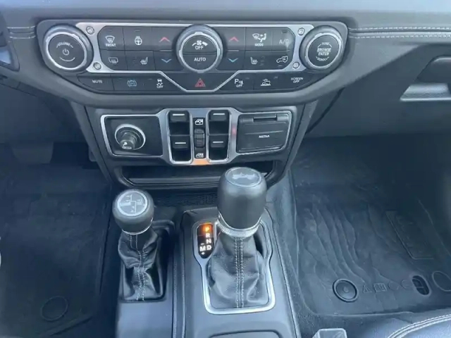 Jeep Wrangler unlimited 2.0 t 380ch 4xe sahara command trac — photo 24