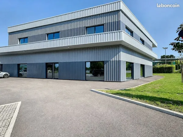 Bureaux 100 m² Bourgoin-Jallieu