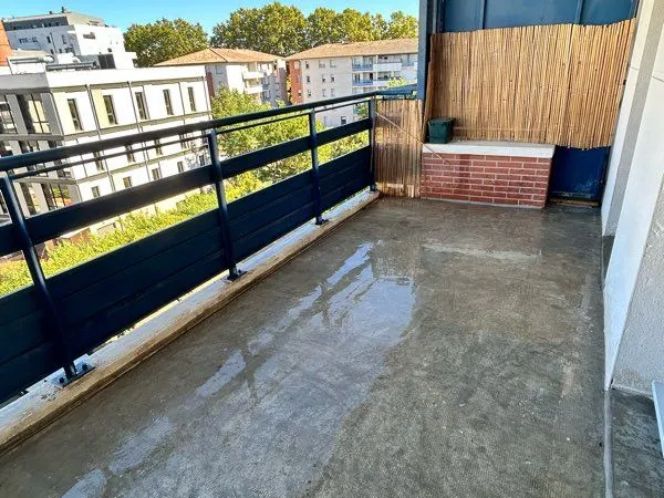 À LOUER - T2 avec balcon, piscine et parking - Toulouse Hippodrome