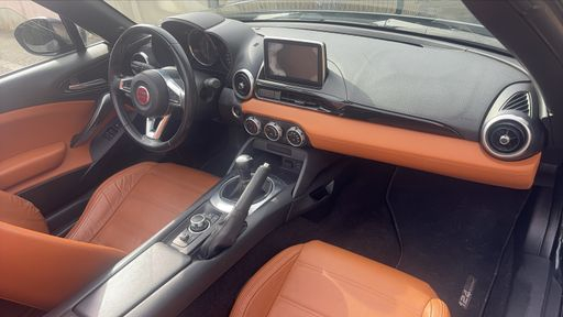 Fiat 124 Spider 1.4 MultiAir 140 - Lusso – 2017 – 62316 km – Essence – Boîte Manuelle — photo 18