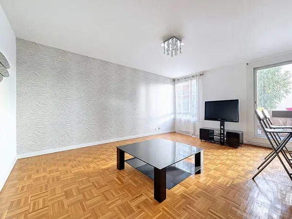 Appartement Neuilly Sur Marne 4 pièce(s) 83.04 m2