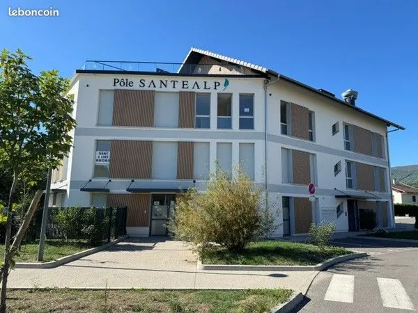 Loue local médical Vallières