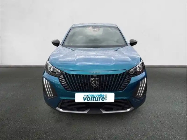 Peugeot 2008 hybrid 145 e-dcs6 — photo 2