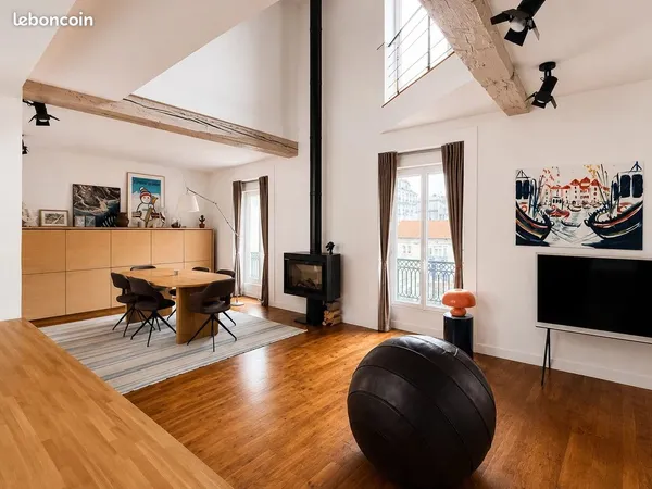 Appartement 4 pièces 121 m²