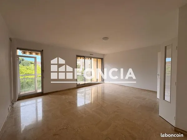 Appartement 3 pièces 79 m²