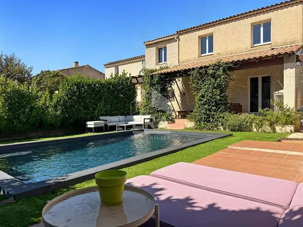SIMIANE-COLLONGUE - Maison 124 m² avec piscine
