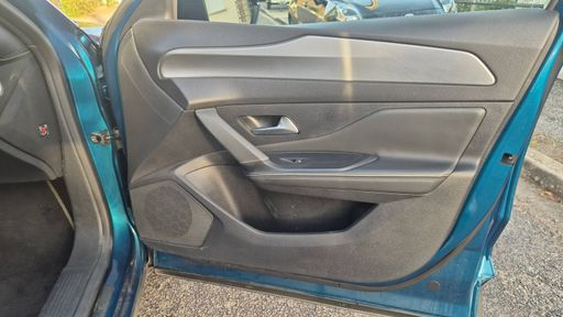 Peugeot 408 1.2 Puretech 130 EAT8 - GT – 2024 – 43396 km – Essence – Boîte Automatique — photo 42