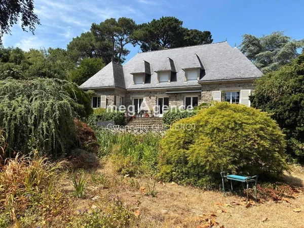 Maison 10 pièces 260 m²