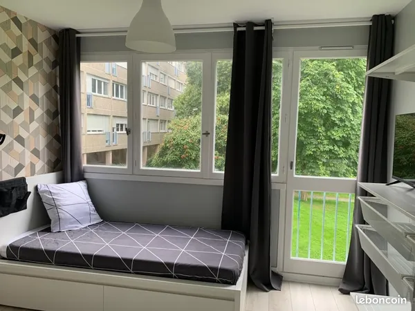 Chambre 4 pièces 64 m²