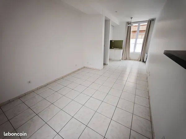 Appartement Location Clermont 1p 25m² 550€