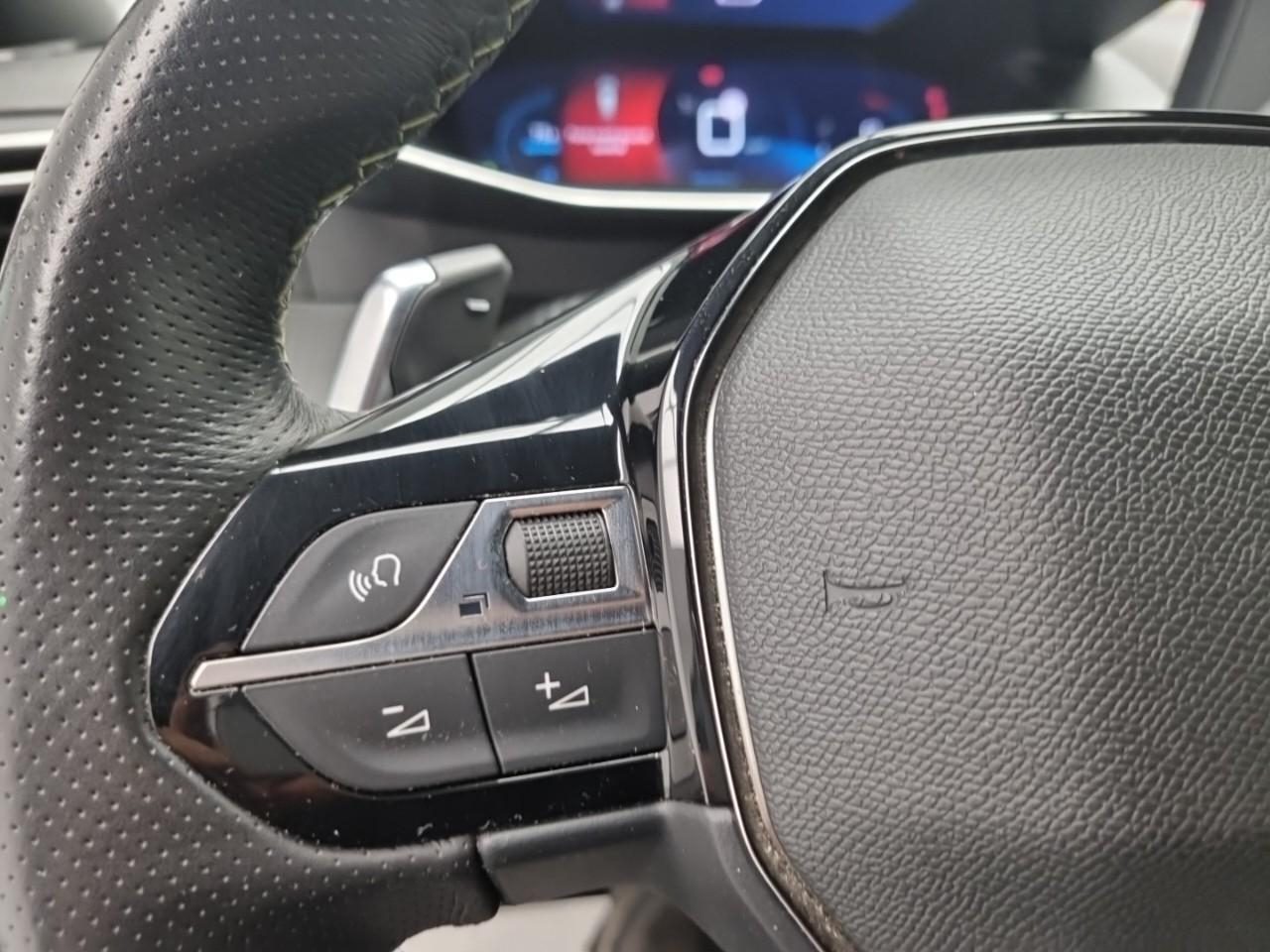 Peugeot 2008 puretech 130 s&s eat8 gt — photo 24