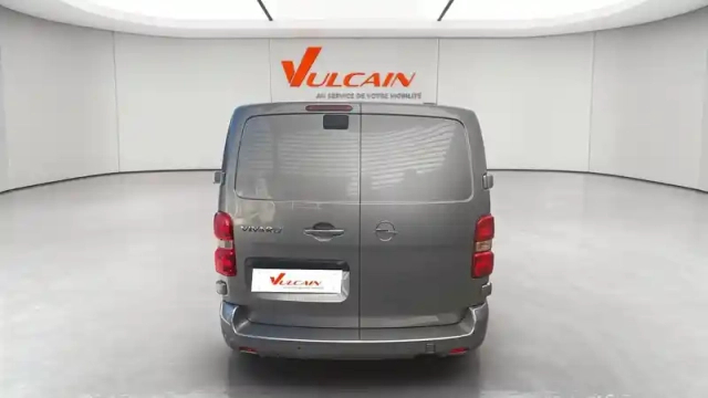 Opel Vivaro fgn sportive diesel 180 ch m automatique — photo 4