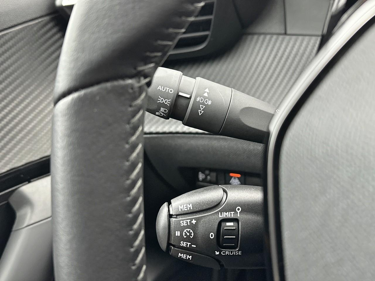 Peugeot 2008 puretech 130 s&s bvm6 roadtrip — photo 17