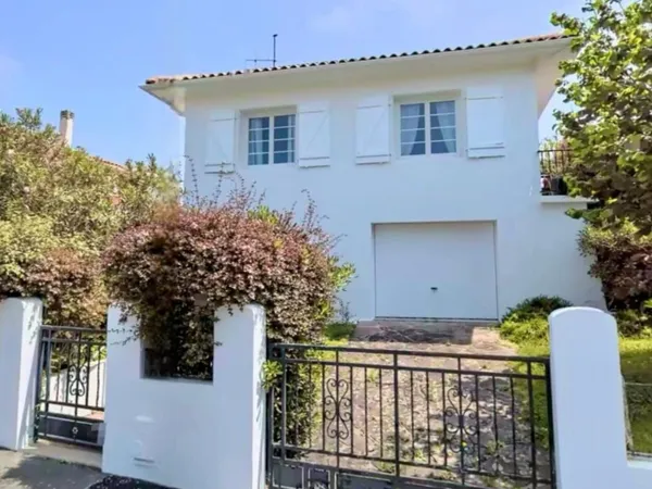 Maison 8 pièces 160 m²
