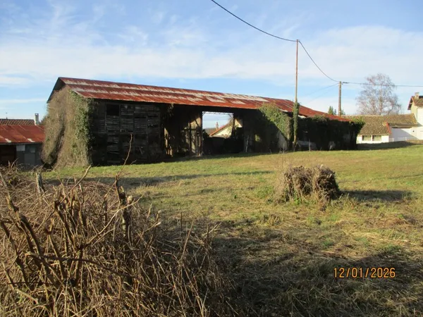 Terrain 845 m²