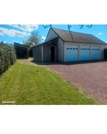 Garage 150 m2