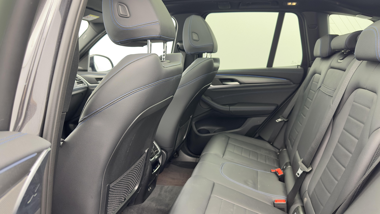 BMW iX3 M Sport 286 ch — photo 34