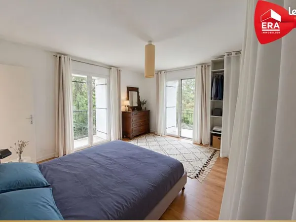 Maison 7 pièces 203 m²