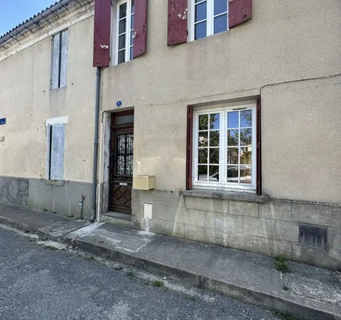MAISON DE VILLE 80 M2 2 CHAMBRES CADILLAC