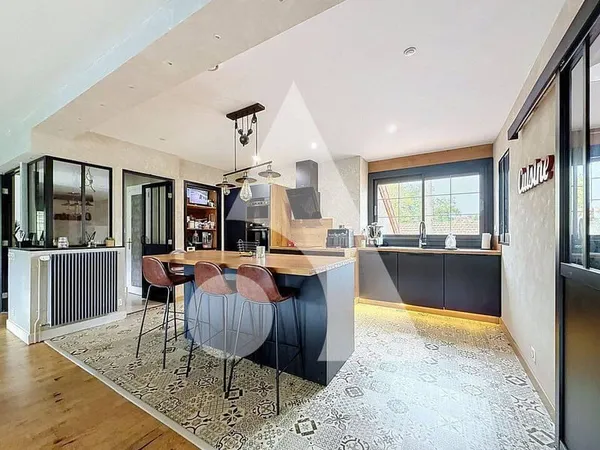 Maison 6 pièces 172 m²