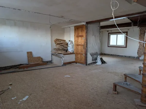 Appartement en duplex avec terrasse à rénover