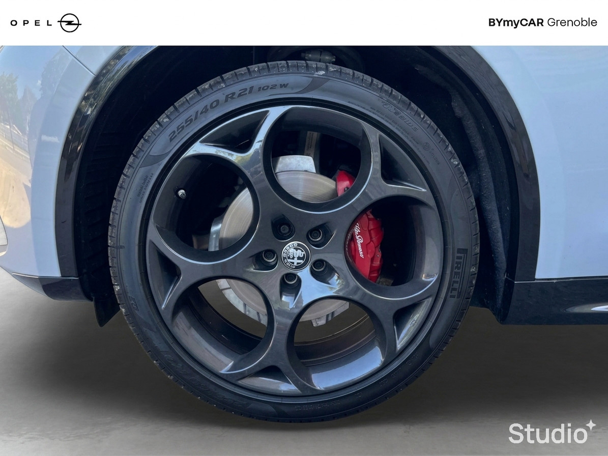 Alfa Romeo Stelvio 2.2 210 ch Q4 AT8 — photo 14